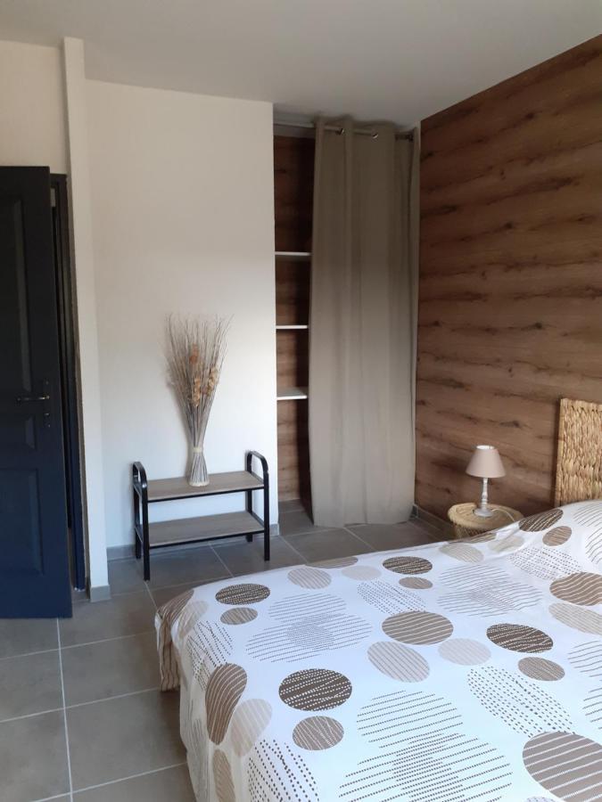 Les Locs Du Grazel Villa Ruoms Bagian luar foto